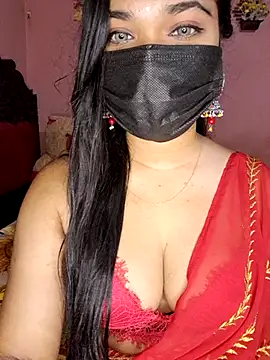 Webcam Model (ariya-03) is live