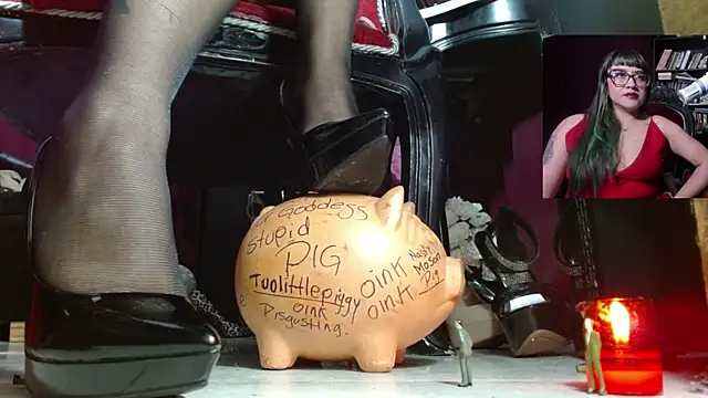 MeGoddesSara webcam