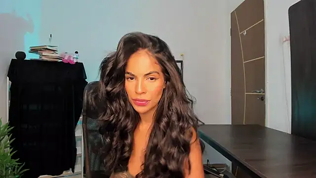 camille-rose (F young) - domi