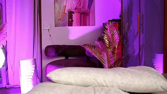  ItalianGirl chat room