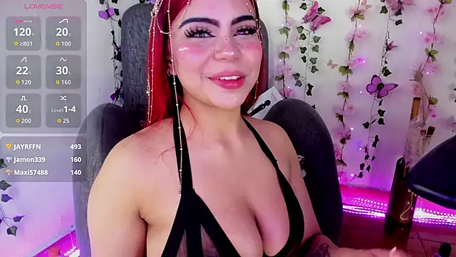 saray__jones webcam
