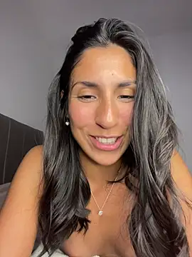 MaddyX__ webcam