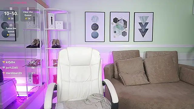 EmilyTurneer webcam