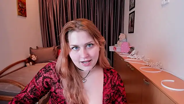 NoraLiin webcam