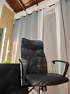 Oliver_bigblack_cock webcam