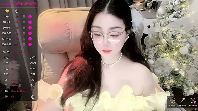 Monica-666888- webcam