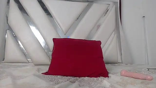 AlannaHarper webcam