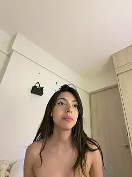 ZaraLuuv webcam