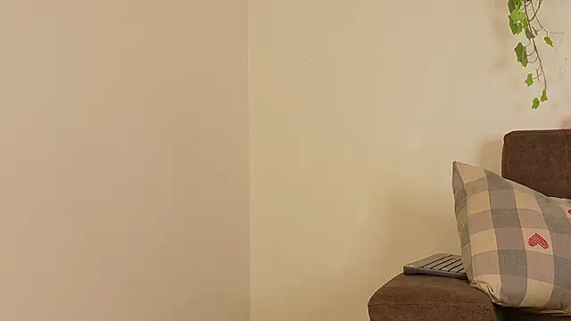 RiriiBrunette__ webcam
