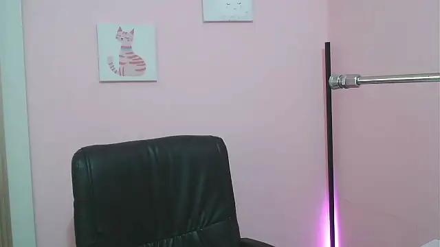 yourlittle_kathe webcam
