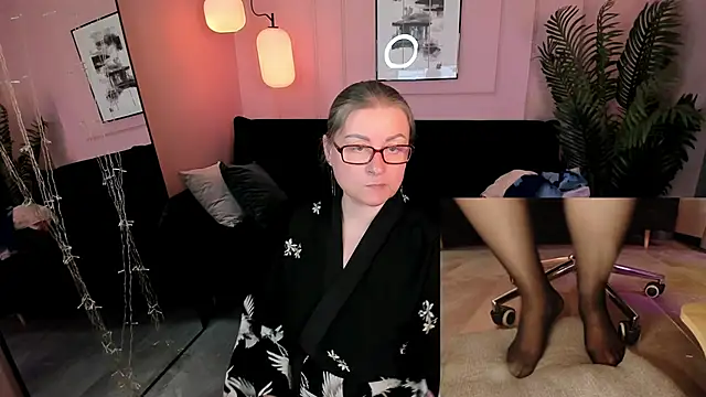 Alexandra_Kind webcam