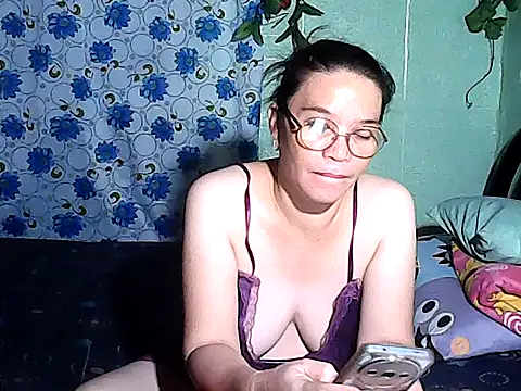 Adeline05 webcam