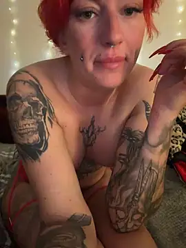 MrsRedFoxy