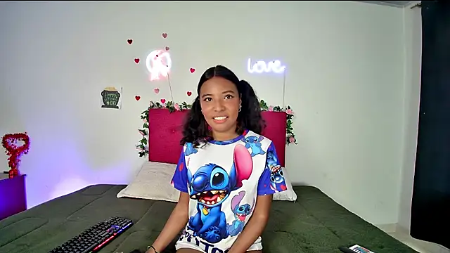 Ellie_Cute7