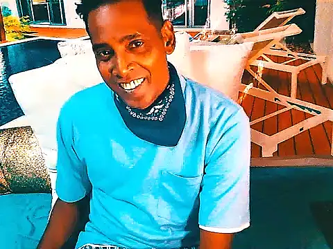 IndianHunk01 webcam