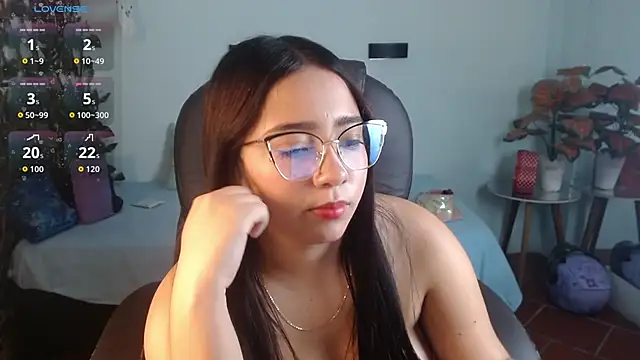 tinisweet - Tinisweet's free webcam - UK Sex Cams