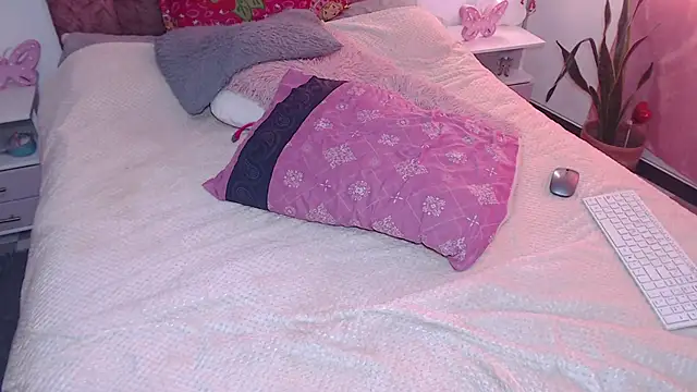 kendall_bluee webcam