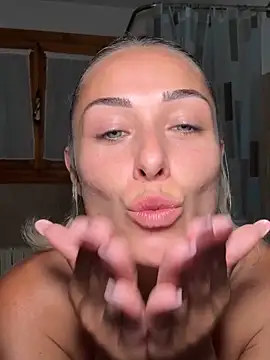 petrouchkaaa_
