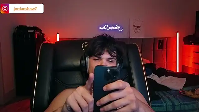 JordanShow webcam