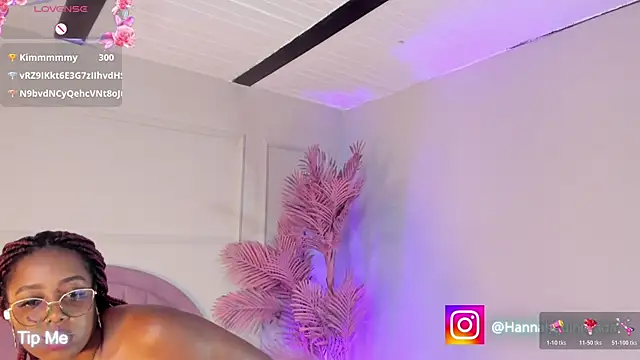Hanaahquinn webcam