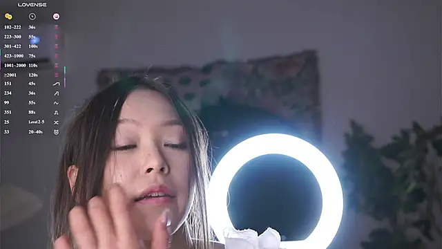 JanelBitther webcam