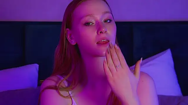 agatafoxley (F teen) - play with the top