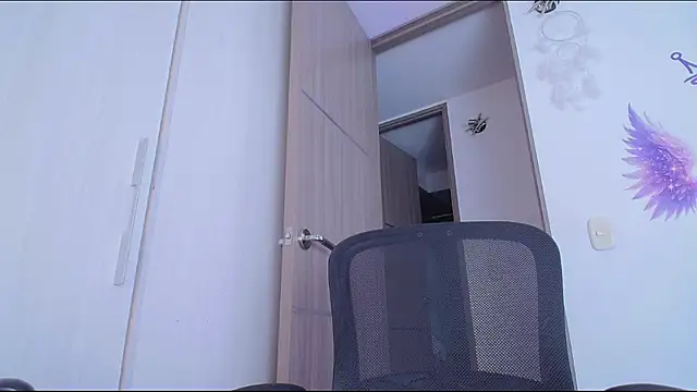 Zoedaniels webcam