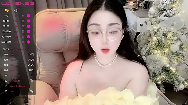 Monica-666888- webcam