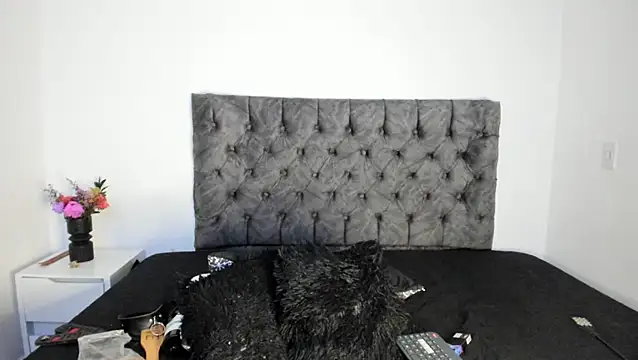 sweet__wild webcam