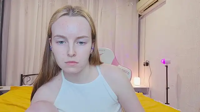 bae_cake_ webcam