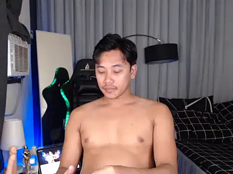 alexsuckable01
