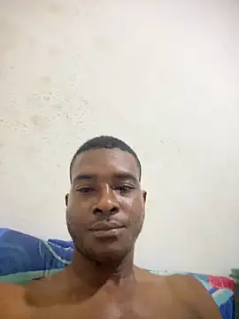 guy_jhotter webcam