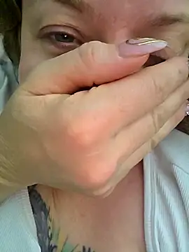 julimonroe webcam