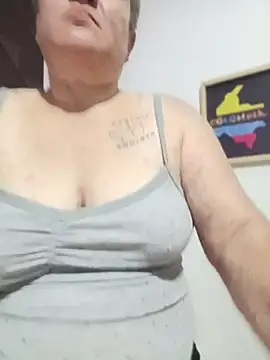 CheekySnowQueen_69 webcam