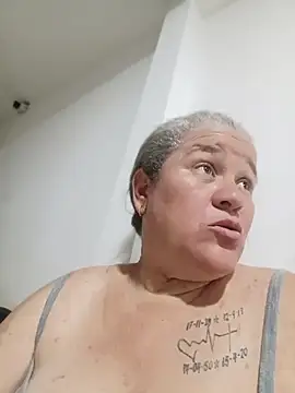 CheekySnowQueen_69 webcam
