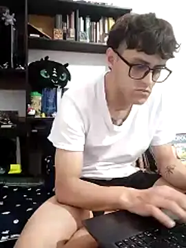 aoa-boystudent - AoA-BoyStudent's free webcam - UK Sex Cams