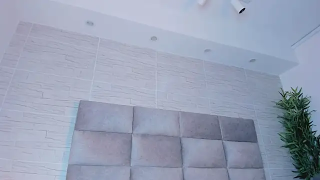 michele_jones webcam
