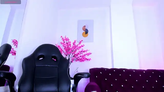 CamiilaReyes webcam stripchat model stream image