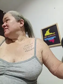 CheekySnowQueen_69 webcam