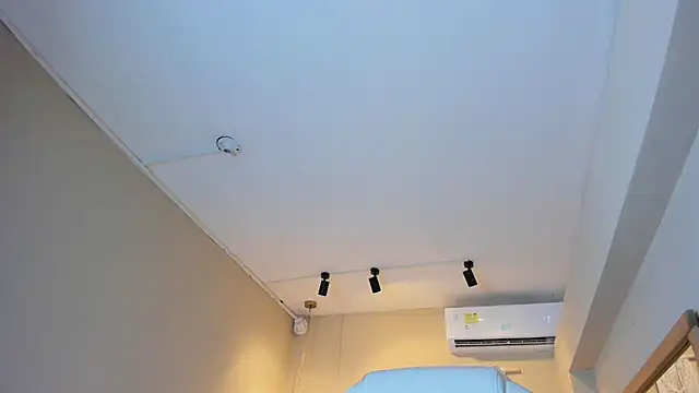 NahimiThompson webcam
