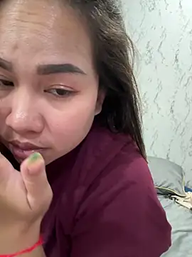 Ponthip live sex cam