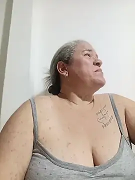 CheekySnowQueen_69