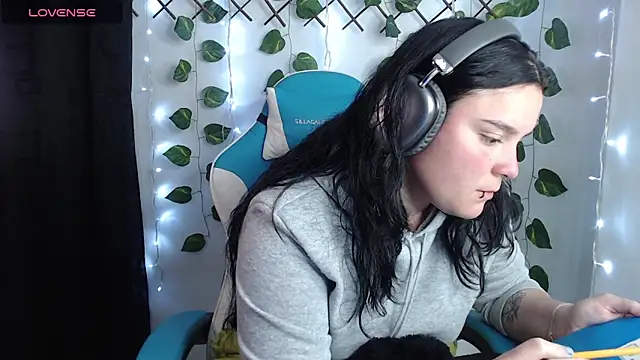 Nika_1_ webcam