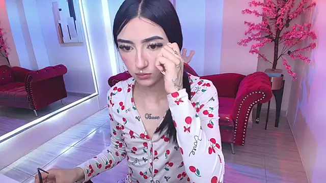 Emily_andrews webcam
