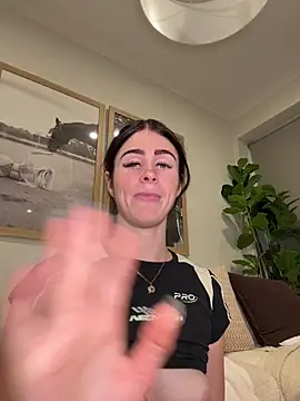  aus_queen chat room