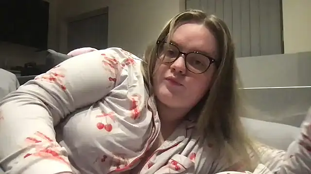 honeyyy24 webcam