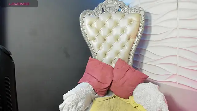 Layla_707 webcam