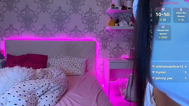 MyNaomi webcam