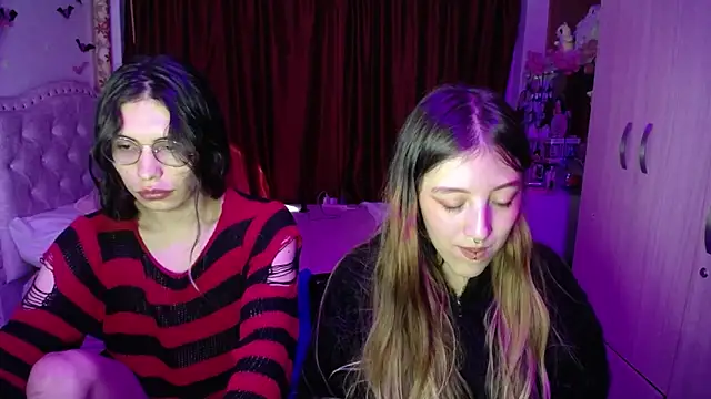 Blair_y_Briar webcam