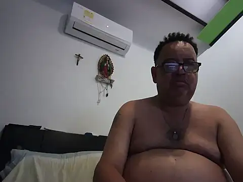 djtomxxx2777 webcam